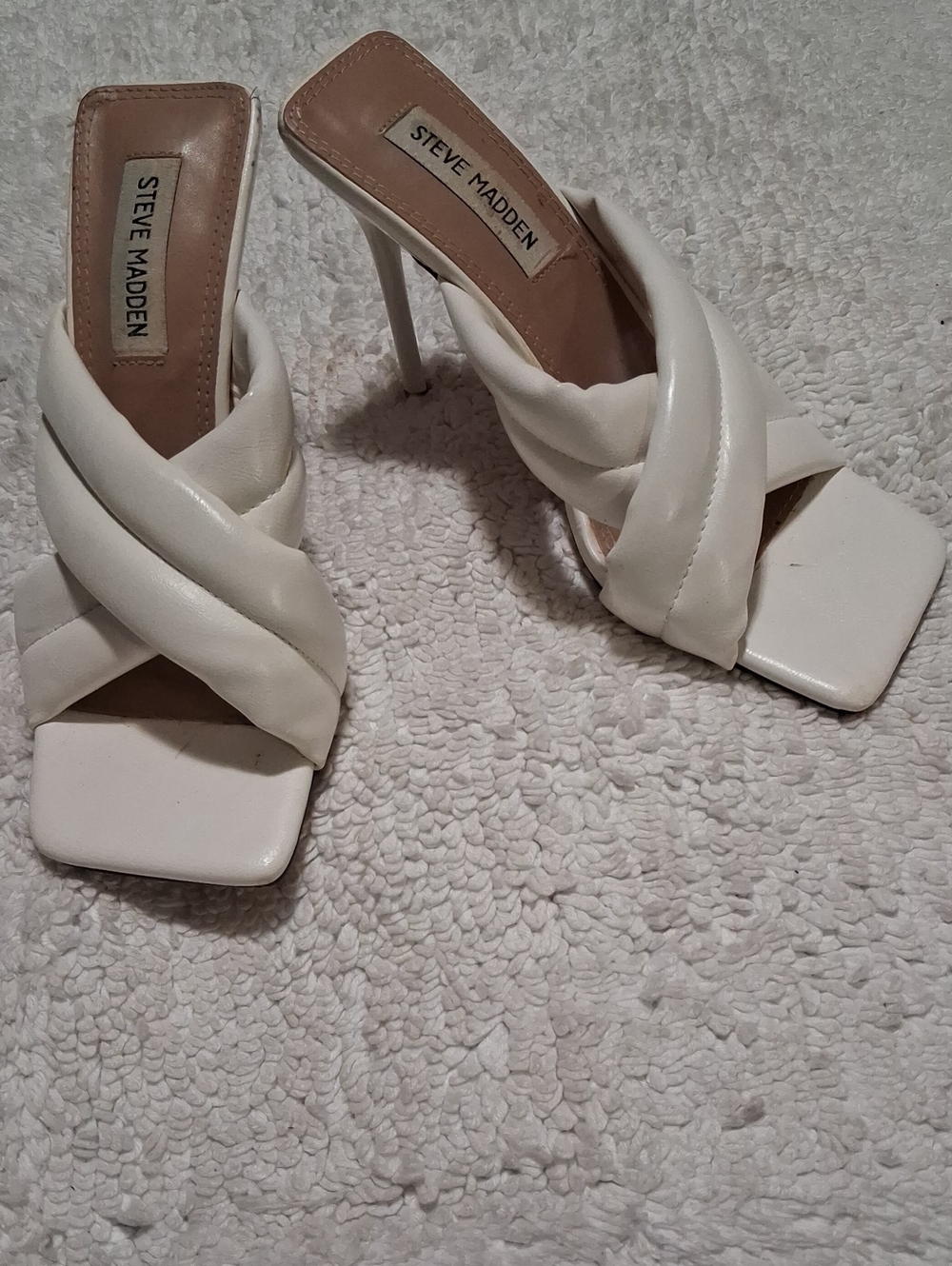 Steve Madden Cream Twisted Strap Stiletto Mules
